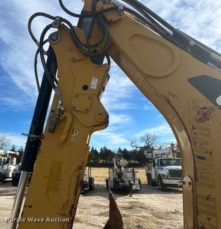 image for item EK9773 2015 Caterpillar 420F  backhoe