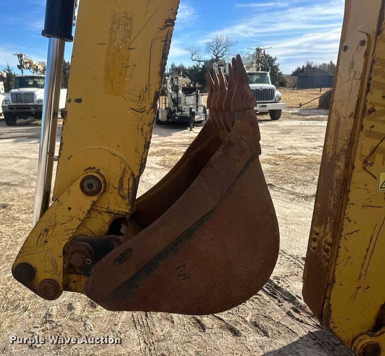image for item EK9773 2015 Caterpillar 420F  backhoe