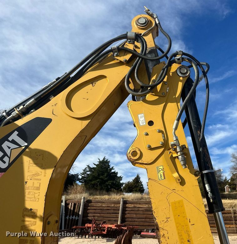image for item EK9773 2015 Caterpillar 420F  backhoe