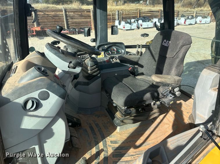 image for item EK9773 2015 Caterpillar 420F  backhoe