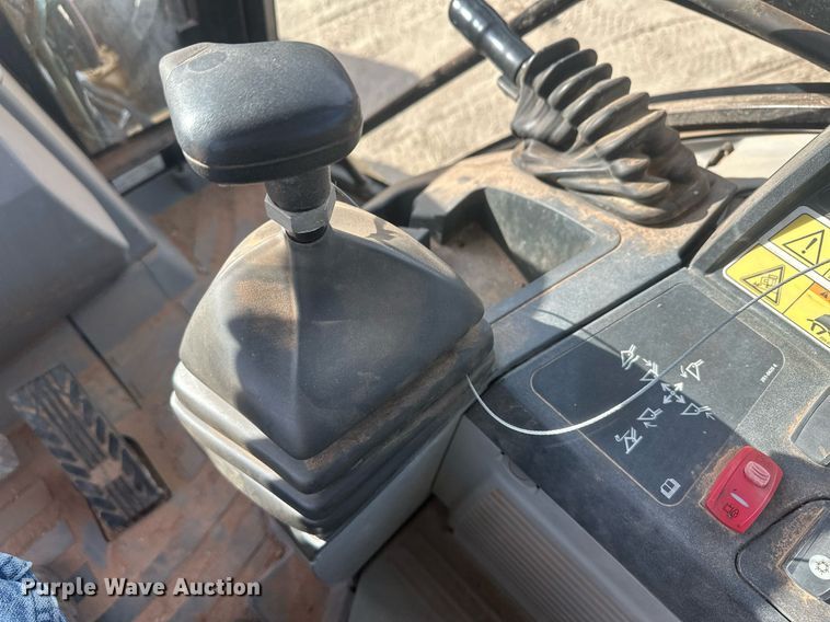 image for item EK9773 2015 Caterpillar 420F  backhoe