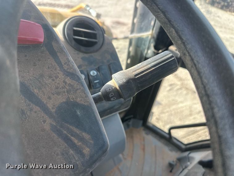 image for item EK9773 2015 Caterpillar 420F  backhoe