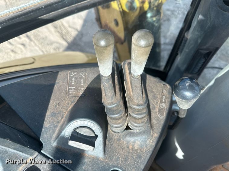 image for item EK9773 2015 Caterpillar 420F  backhoe