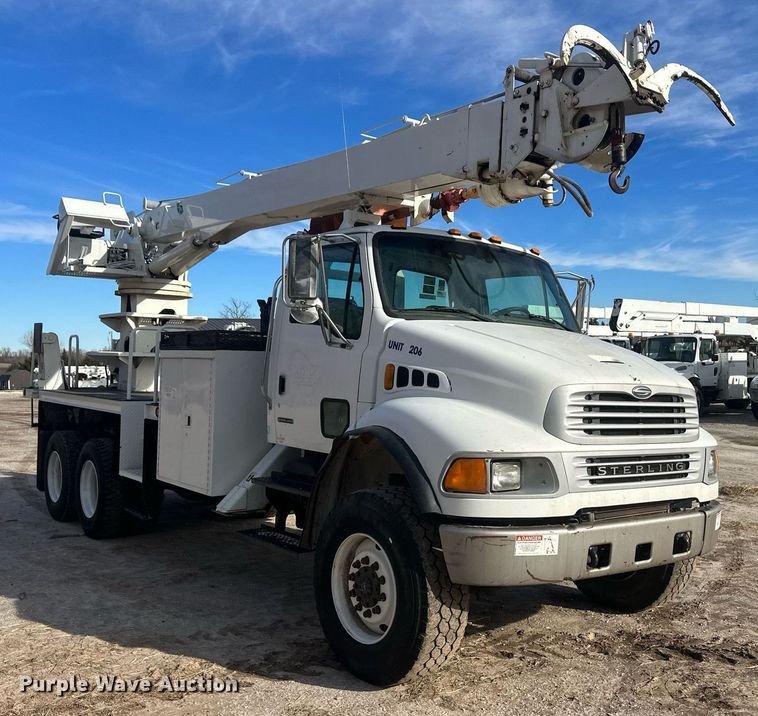 image for item EK9774 2007 Sterling Acterra  digger derrick truck