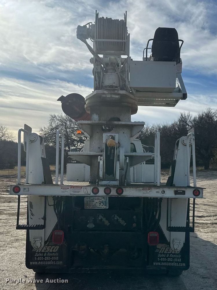 image for item EK9774 2007 Sterling Acterra  digger derrick truck