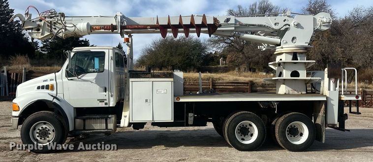 image for item EK9774 2007 Sterling Acterra  digger derrick truck