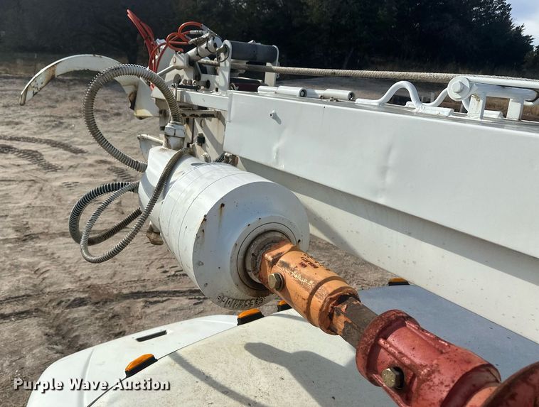 image for item EK9774 2007 Sterling Acterra  digger derrick truck