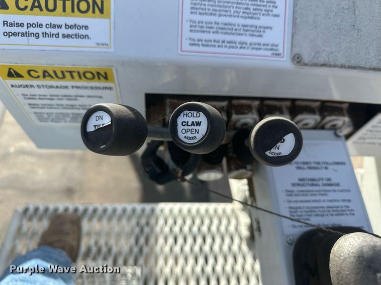 image for item EK9774 2007 Sterling Acterra  digger derrick truck