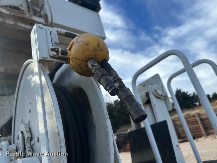 image for item EK9774 2007 Sterling Acterra  digger derrick truck