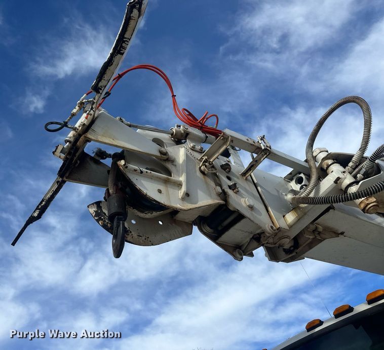 image for item EK9774 2007 Sterling Acterra  digger derrick truck