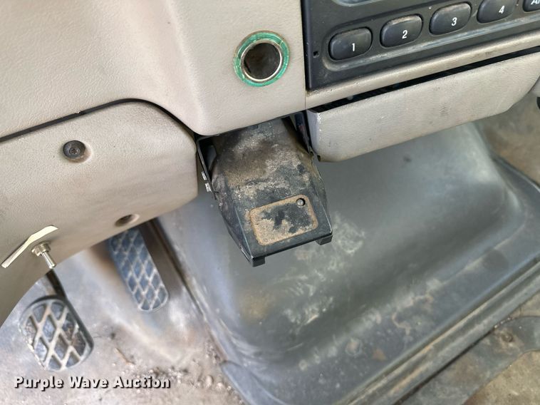 image for item EK9774 2007 Sterling Acterra  digger derrick truck