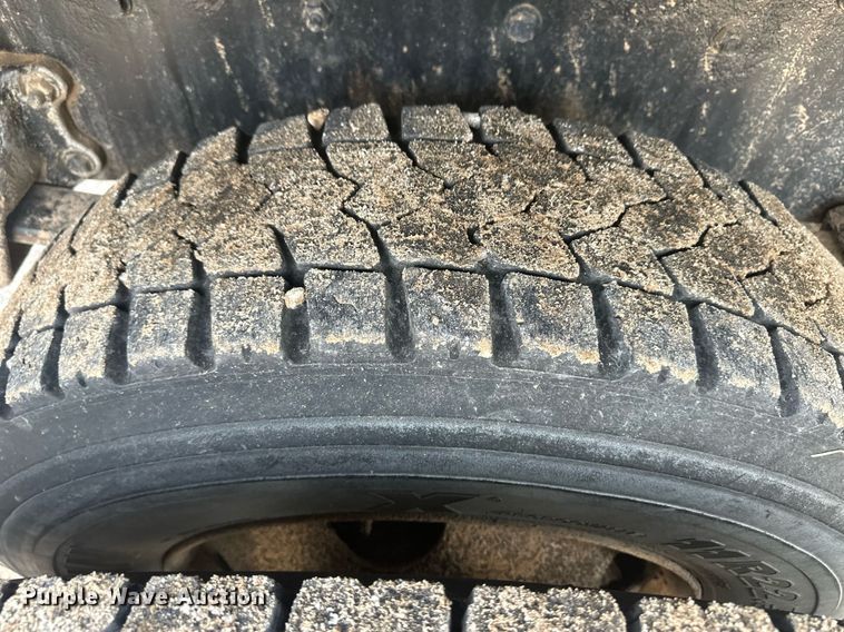 image for item EK9774 2007 Sterling Acterra  digger derrick truck