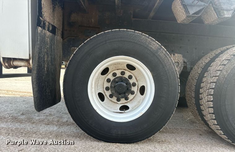 image for item EK9774 2007 Sterling Acterra  digger derrick truck