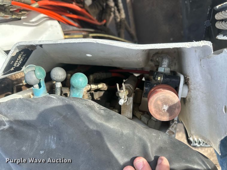 image for item EK9775 2007 International 7300  bucket truck