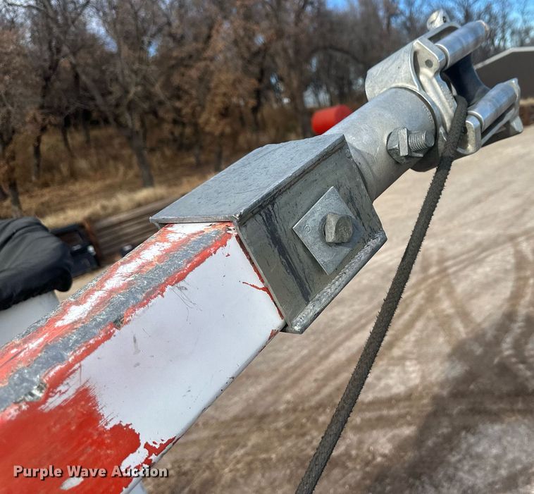 image for item EK9775 2007 International 7300  bucket truck