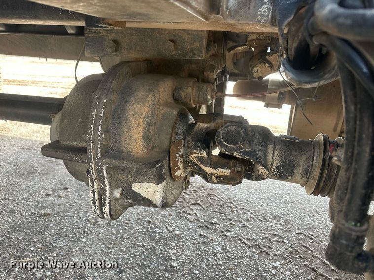 image for item EK9775 2007 International 7300  bucket truck