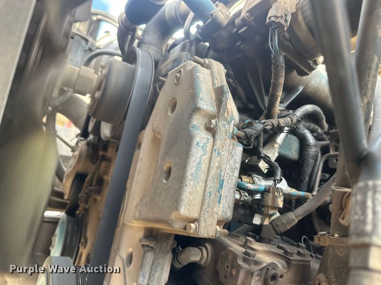 image for item EK9775 2007 International 7300  bucket truck