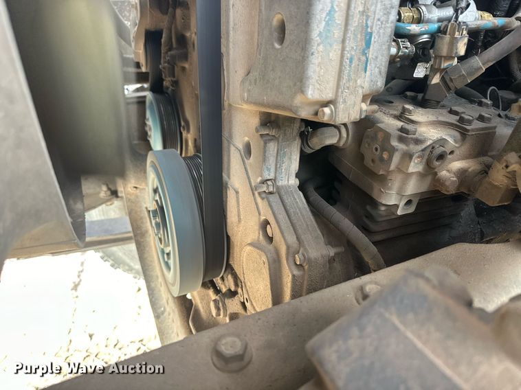 image for item EK9775 2007 International 7300  bucket truck