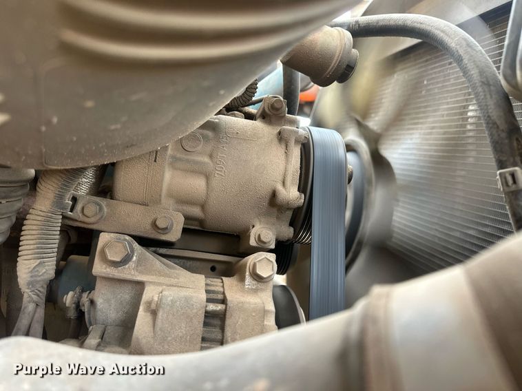 image for item EK9775 2007 International 7300  bucket truck