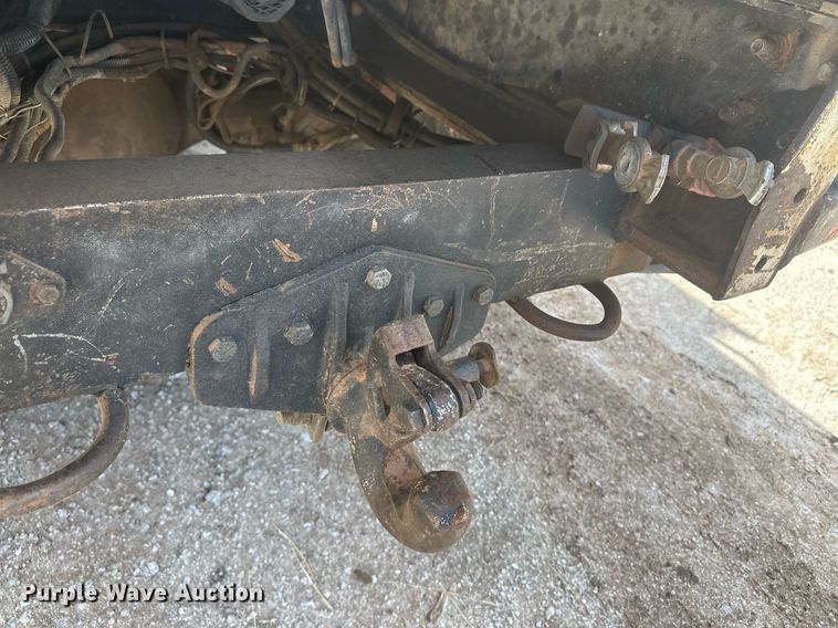 image for item EK9776 2009 International 7400 WorkStar  digger derrick truck