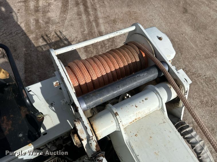 image for item EK9776 2009 International 7400 WorkStar  digger derrick truck