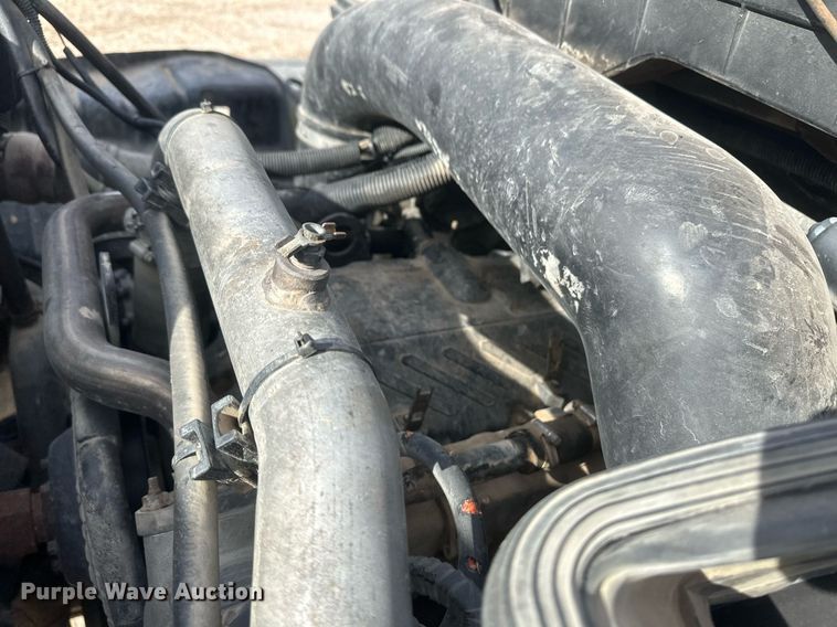 image for item EK9776 2009 International 7400 WorkStar  digger derrick truck