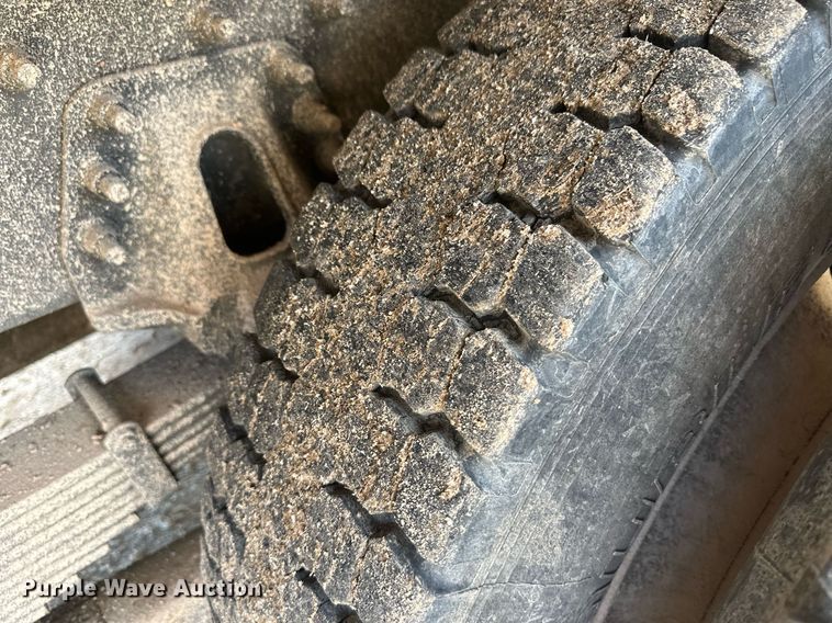 image for item EK9776 2009 International 7400 WorkStar  digger derrick truck