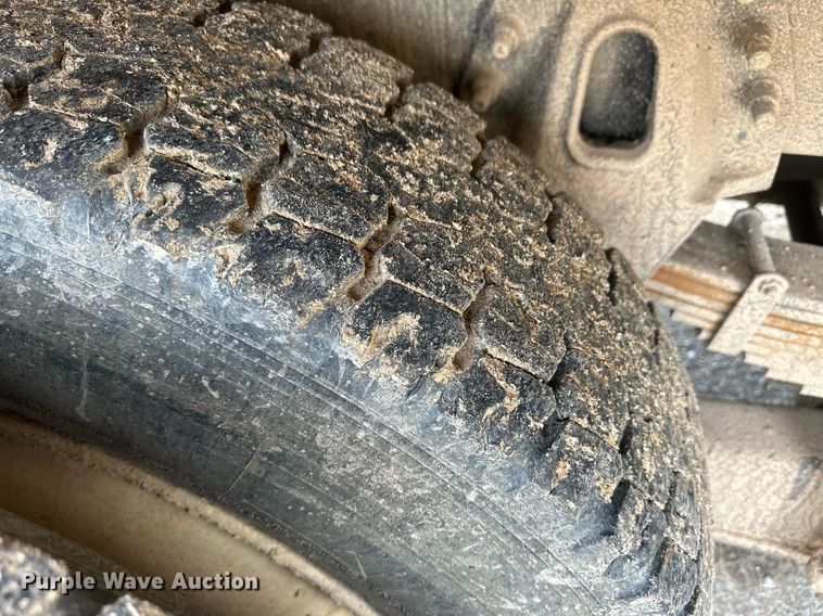 image for item EK9776 2009 International 7400 WorkStar  digger derrick truck