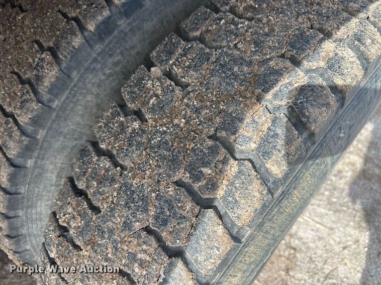 image for item EK9776 2009 International 7400 WorkStar  digger derrick truck