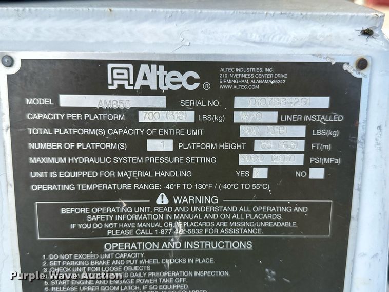 image for item EK9777 2007 International 7300  bucket truck