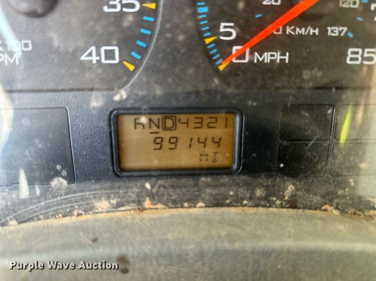 image for item EK9777 2007 International 7300  bucket truck