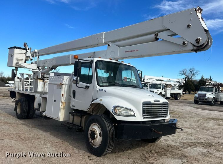 image for item EK9778 2007 Freightliner Business Class M2 106  bucket truck