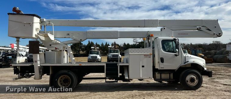 image for item EK9778 2007 Freightliner Business Class M2 106  bucket truck