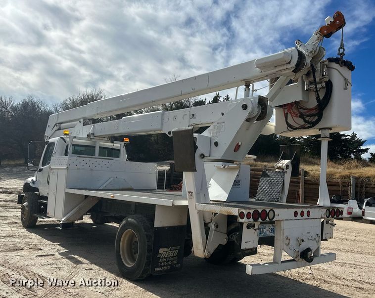 image for item EK9778 2007 Freightliner Business Class M2 106  bucket truck