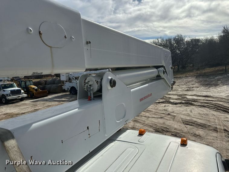 image for item EK9778 2007 Freightliner Business Class M2 106  bucket truck