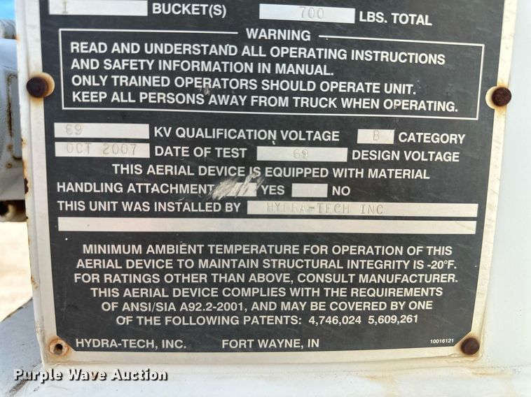 image for item EK9778 2007 Freightliner Business Class M2 106  bucket truck