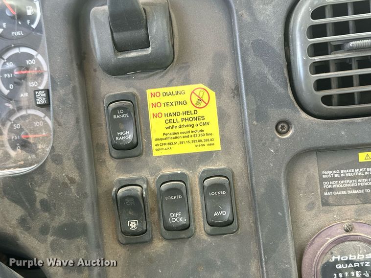 image for item EK9778 2007 Freightliner Business Class M2 106  bucket truck