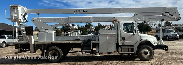 image for item EK9779 2007 Freightliner Business Class M2 106  bucket truck