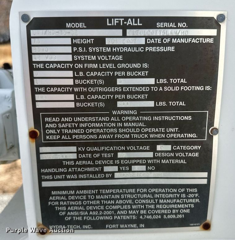 image for item EK9779 2007 Freightliner Business Class M2 106  bucket truck