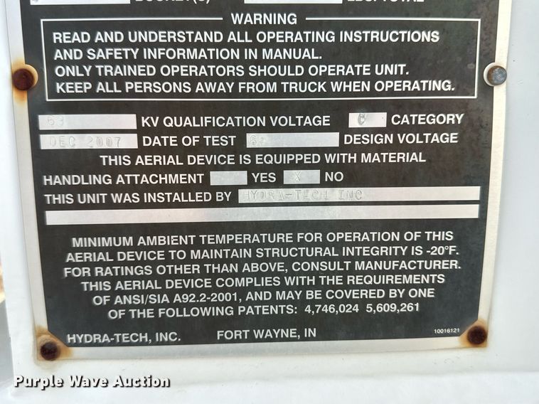 image for item EK9779 2007 Freightliner Business Class M2 106  bucket truck