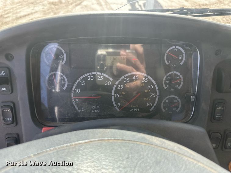 image for item EK9779 2007 Freightliner Business Class M2 106  bucket truck