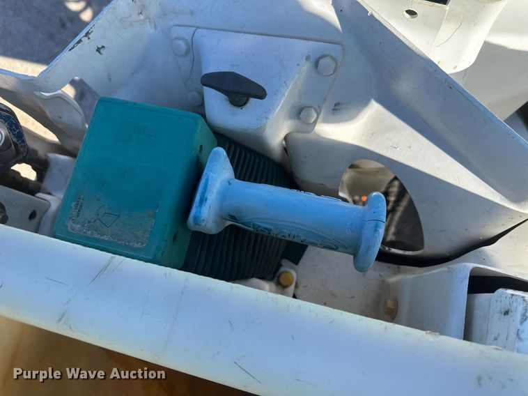 image for item EK9780 2007 International 7300  bucket truck