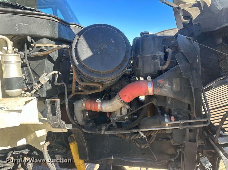 image for item EK9780 2007 International 7300  bucket truck