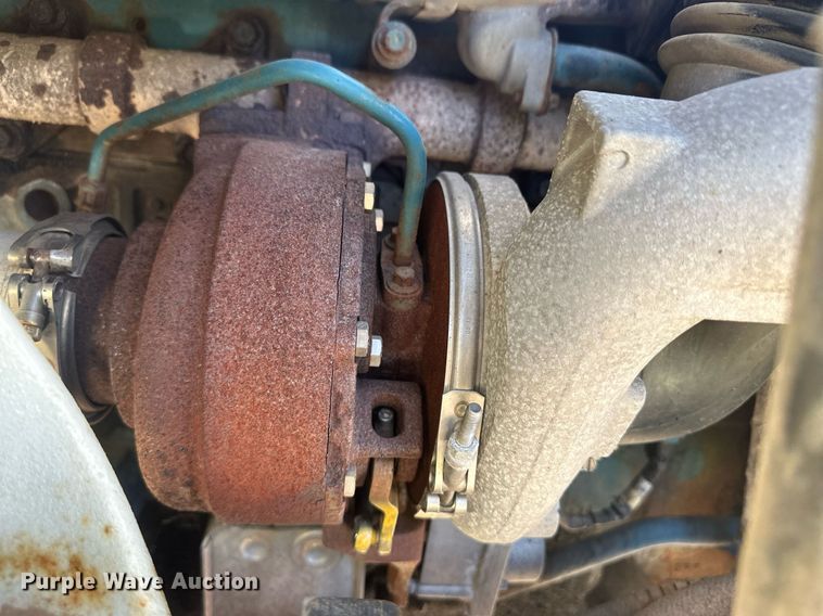 image for item EK9780 2007 International 7300  bucket truck