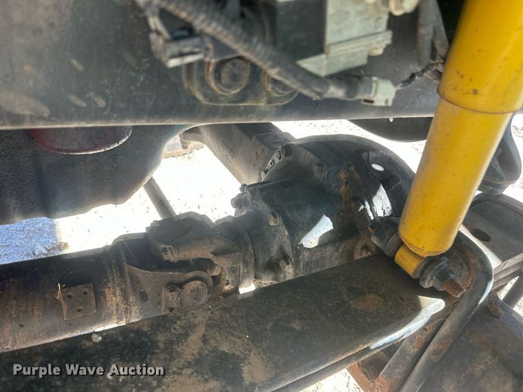 image for item EK9780 2007 International 7300  bucket truck