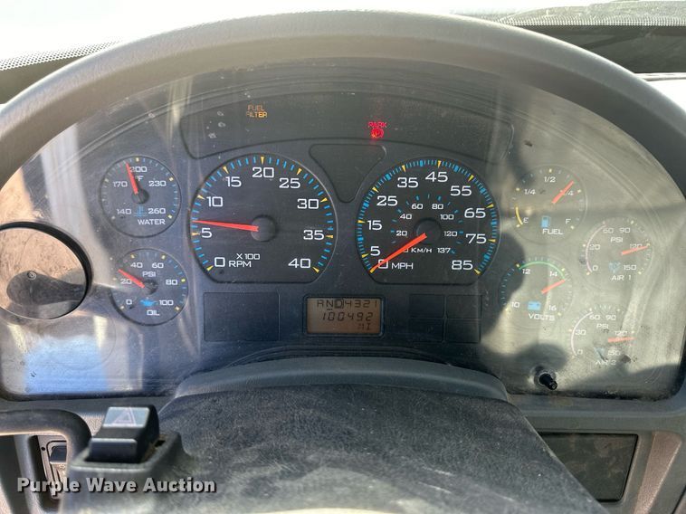 image for item EK9781 2007 International 4300  bucket truck