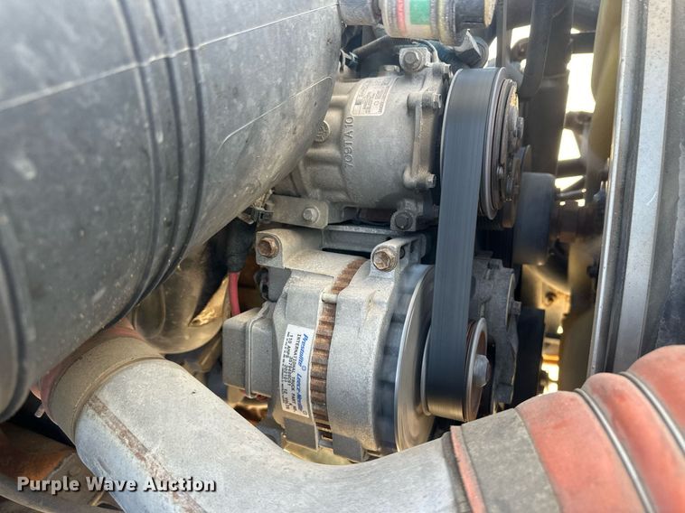 image for item EK9781 2007 International 4300  bucket truck