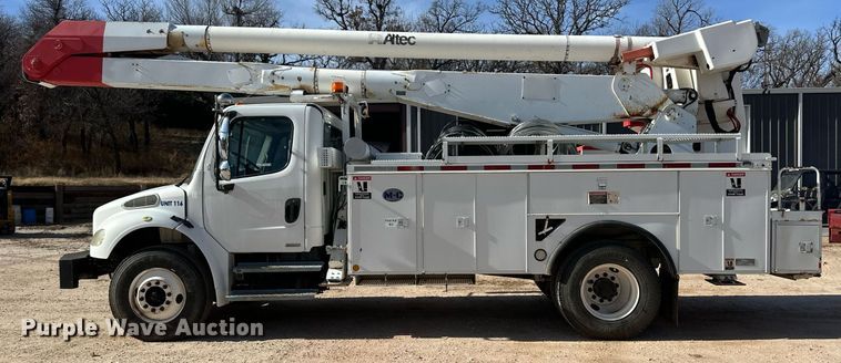 image for item EK9782 2005 Freightliner Business Class M2  bucket truck