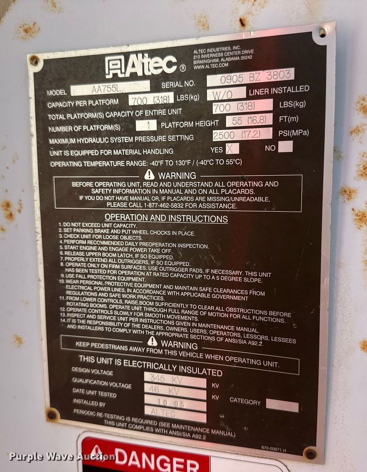 image for item EK9782 2005 Freightliner Business Class M2  bucket truck