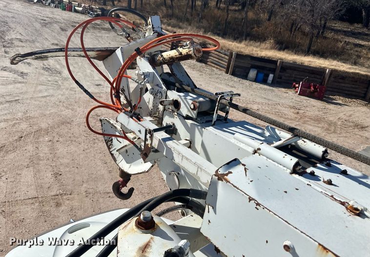 image for item EK9783 2007 International 4300  digger derrick truck